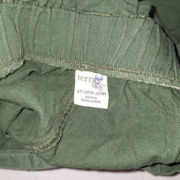 Terra&sky 4X Shorts - Picture 4 of 4